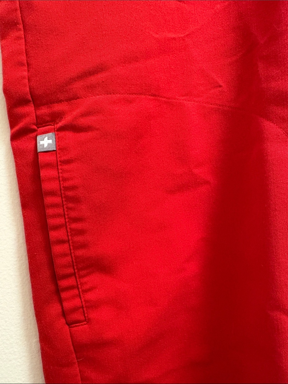 Figs Red Rafaela Oversized Scrub Top - Picture 3 of 6